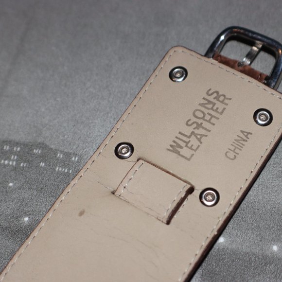 Wilson's Leather Cuff Watch - Picture 5 of 7
